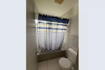 2065 NE 139th St, North Miami Beach, FL 33181 - Photo 16
