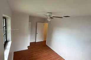 2065 NE 139th St, North Miami Beach, FL 33181 - Photo 22