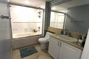 1155 Brickell Bay Dr, Miami, FL 33131 - Photo 10