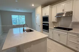 12251 SW Periwinkle Ct, Port Saint Lucie, FL 34987 - Photo 8