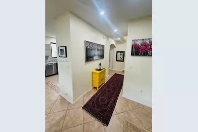 4318 NW 113th Pl, Doral, FL 33178 - Photo 4