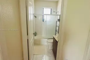 4318 NW 113th Pl, Doral, FL 33178 - Photo 16