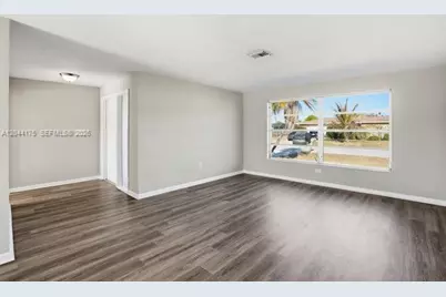 312 Hollywood, Lehigh Acres, FL 33936 - Photo 30