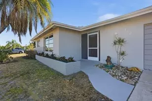 312 Hollywood, Lehigh Acres, FL 33936 - Photo 32