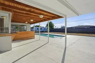 312 Hollywood, Lehigh Acres, FL 33936 - Photo 6