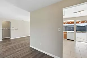 312 Hollywood, Lehigh Acres, FL 33936 - Photo 14