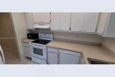 1340 NE 28th Ave #129, Pompano Beach, FL 33062 - Photo 6