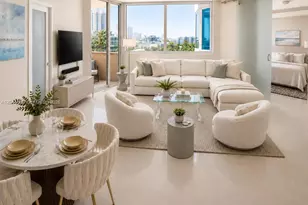 300 South Pointe Dr, Miami Beach, FL 33139 - Photo 2
