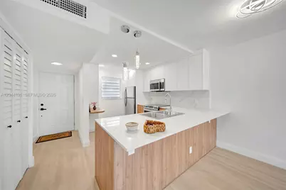 3100 Holiday Springs Blvd #111, Margate, FL 33063 - Photo 4