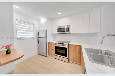 3100 Holiday Springs Blvd #111, Margate, FL 33063 - Photo 8