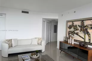 488 NE 18th St, Miami, FL 33132 - Photo 8
