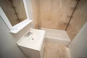 2801 NE 183rd St, Aventura, FL 33160 - Photo 24