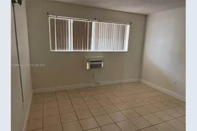 19001 NE 2nd Ave #1404, Miami, FL 33179 - Photo 2