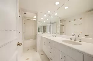 155 Ocean Ln Dr, Key Biscayne, FL 33149 - Photo 22