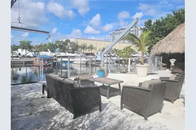 13140 Coronado Dr, North Miami, FL 33181 - Photo 46