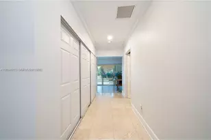13140 Coronado Dr, North Miami, FL 33181 - Photo 36