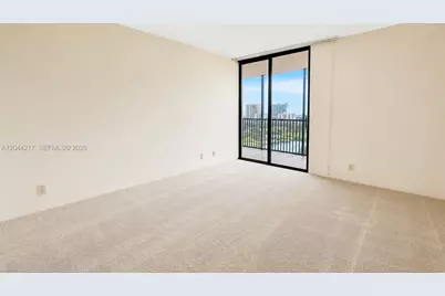 20301 W Country Club Dr #1826, Aventura, FL 33180 - Photo 6