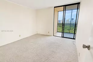20301 W Country Club Dr, Aventura, FL 33180 - Photo 12