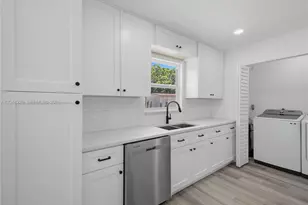 1229 18th Ave N, Lake Worth, FL 33460 - Photo 12