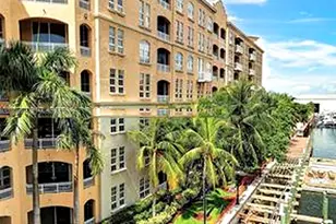 3001 NE 185th St, Aventura, FL 33180 - Photo 2