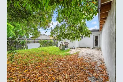 1215 Kasim St, Opa-Locka, FL 33054 - Photo 24