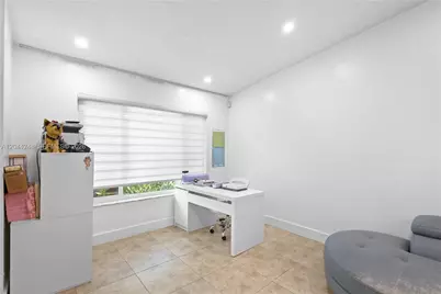10358 NW 128th Ter, Hialeah Gardens, FL 33018 - Photo 4