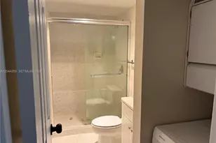 3701 N Country Club Dr, Aventura, FL 33180 - Photo 14