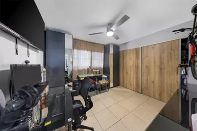 1950 W 54th St #206, Hialeah, FL 33012 - Photo 22