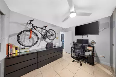 1950 W 54th St #206, Hialeah, FL 33012 - Photo 24