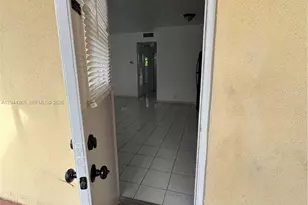 1765 Venice Ln, North Miami, FL 33181 - Photo 20