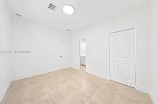 145 NE 60th St, Miami, FL 33137 - Photo 6