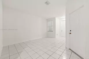 1466 SE 26th Ave, Homestead, FL 33035 - Photo 4