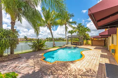 3906 NE 20th St, Homestead, FL 33033 - Photo 22