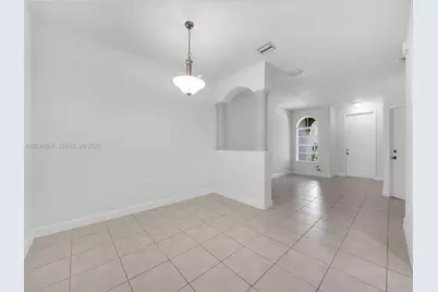 2482 SE 15th Ct, Homestead, FL 33035 - Photo 8