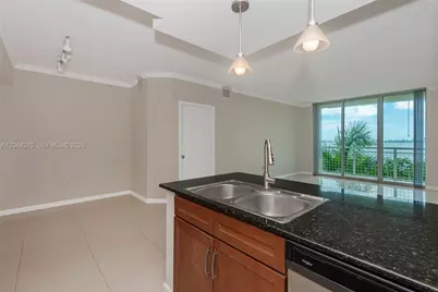 2000 N Bayshore Dr #516, Miami, FL 33137 - Photo 12