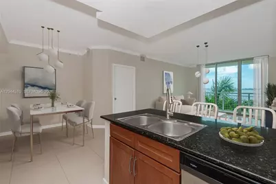 2000 N Bayshore Dr #516, Miami, FL 33137 - Photo 8