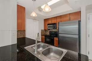 2000 N Bayshore Dr, Miami, FL 33137 - Photo 14