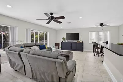 19322 NW 11th St, Pembroke Pines, FL 33029 - Photo 16