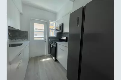 2120 Biarritz Dr #1, Miami Beach, FL 33141 - Photo 4