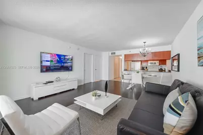 1200 Brickell Bay Dr #3614, Miami, FL 33131 - Photo 8