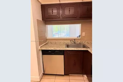 498 NW 165th St Rd #D-204, Miami, FL 33169 - Photo 4