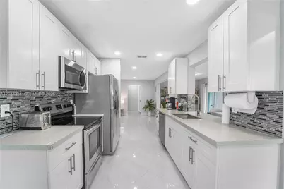14307 Amapola Dr, Delray Beach, FL 33484 - Photo 8