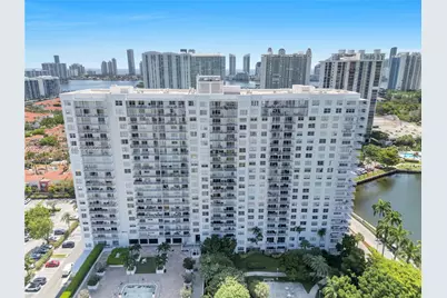 2851 NE 183rd St #1412E, Aventura, FL 33160 - Photo 32