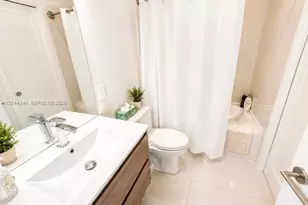 2641 S Parkview Dr, Hallandale Beach, FL 33009 - Photo 24