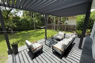 9008 Emerson Ave, Surfside, FL 33154 - Photo 28