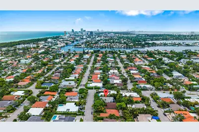9008 Emerson Ave, Surfside, FL 33154 - Photo 36