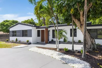 770 NE 160th St, Miami, FL 33162 - Photo 4