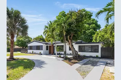 770 NE 160th St, Miami, FL 33162 - Photo 2
