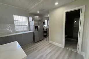 5011 SW 5th St, Miami, FL 33134 - Photo 6