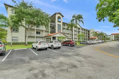 12900 SW 13th St #309E, Pembroke Pines, FL 33027 - Photo 1